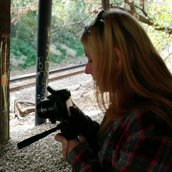 Meet your Posher, Nicol - Picture 1 of 1